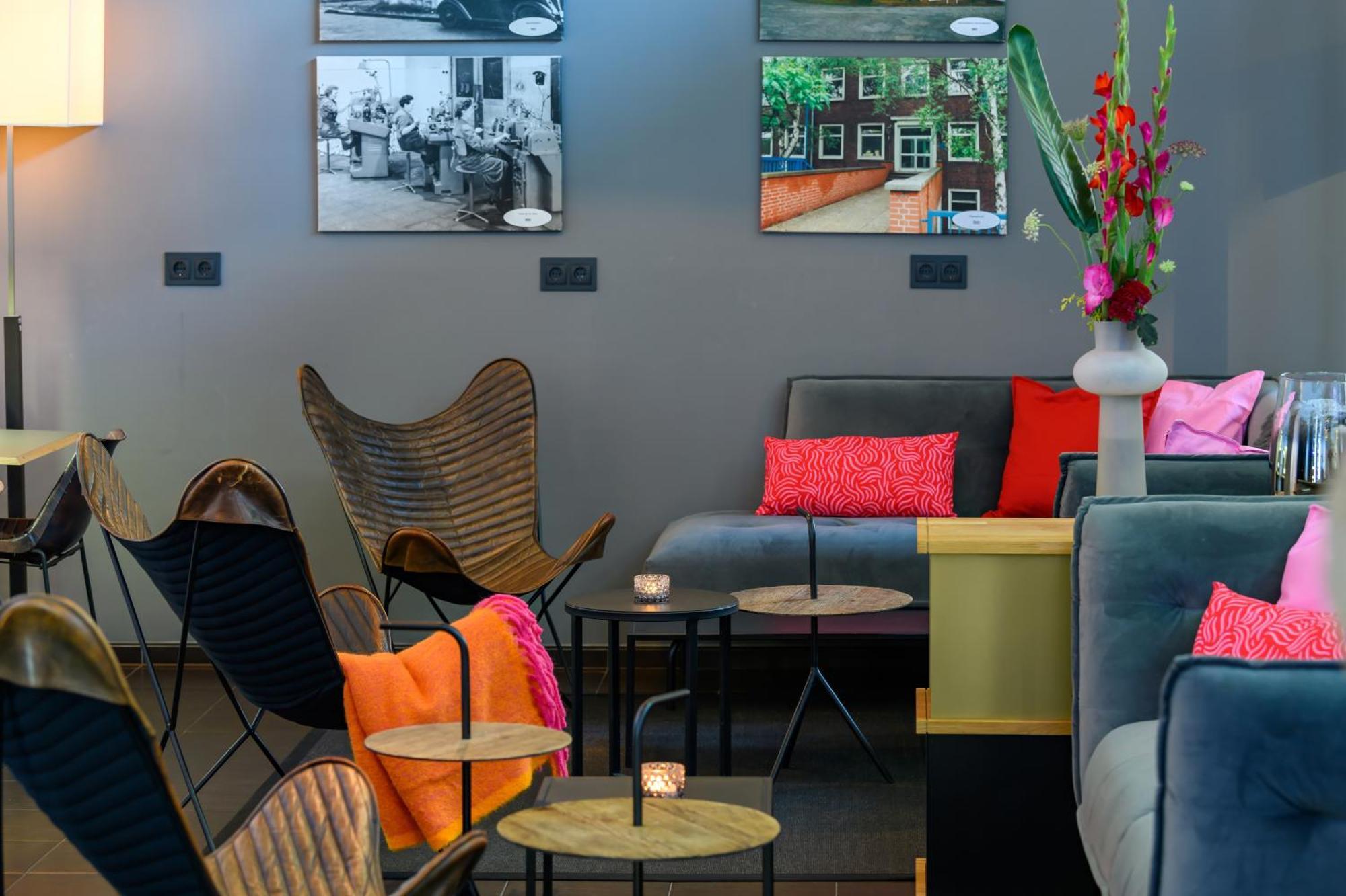 Ibis Styles West