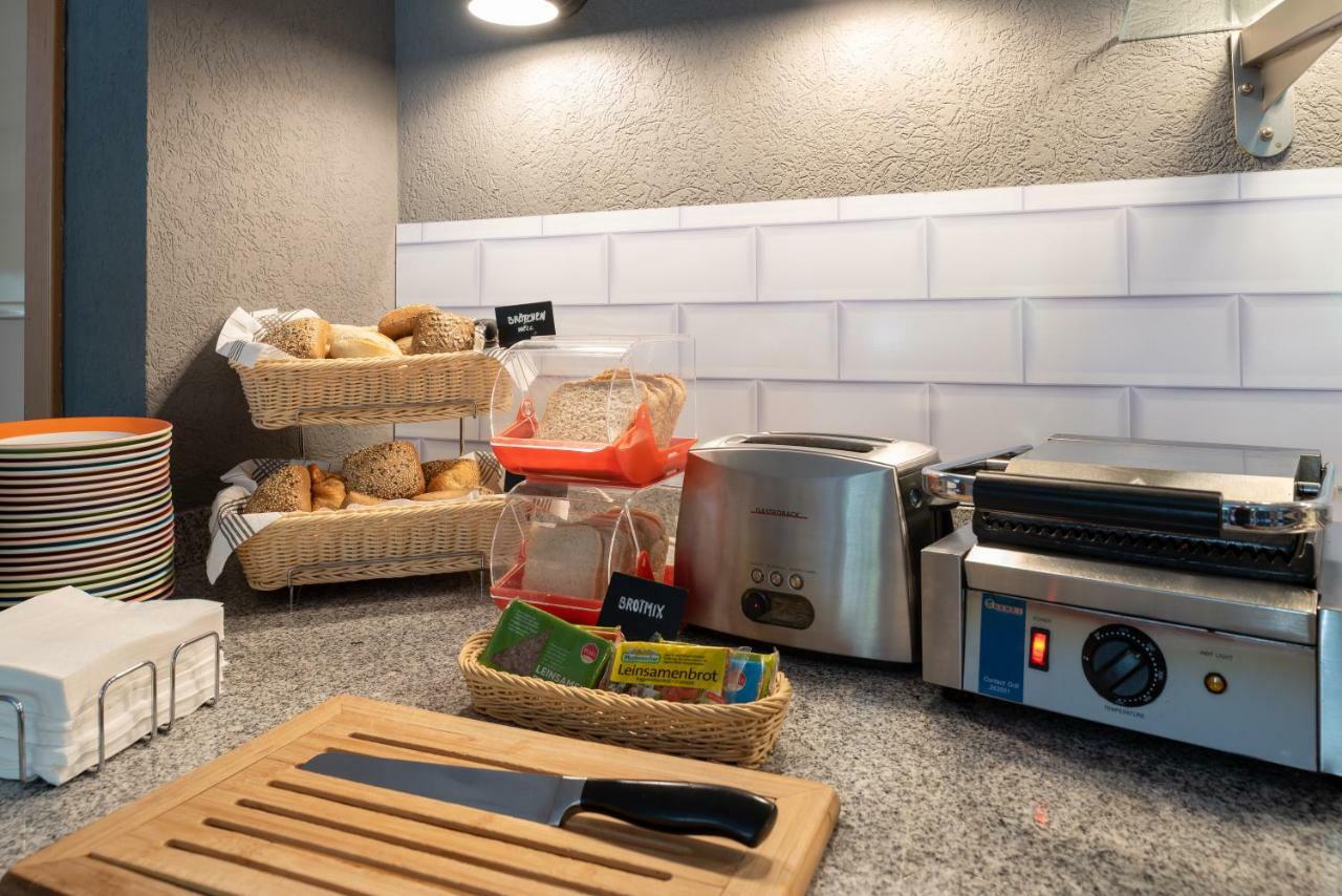 Hotel Ibis Styles West 3*